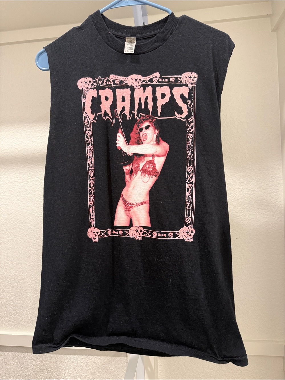 Vintage The  Cramps Black Sleeveless Graphic Tank with Pink Print